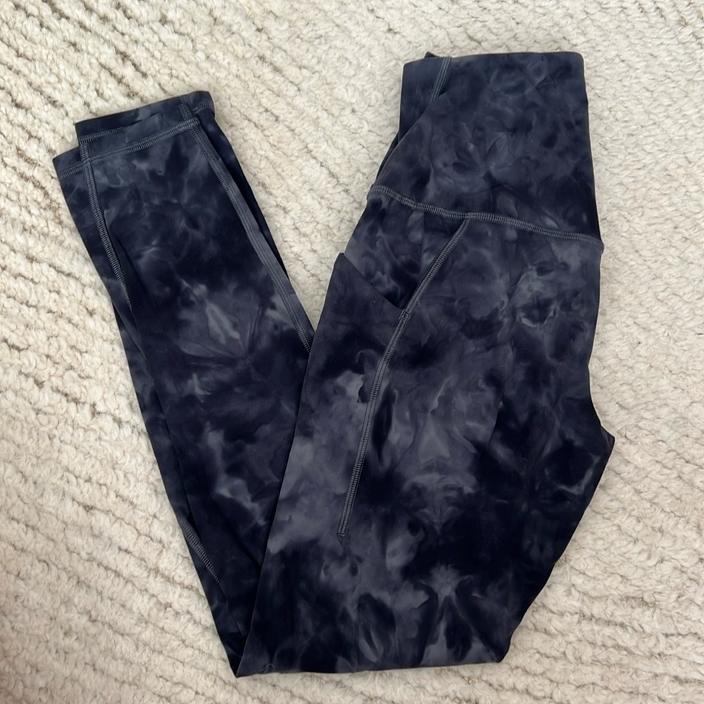 Lululemon Cropped Tie Dye Legging